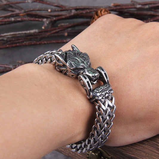 Potencia tu estilo con la pulsera Viking Wolfsteel